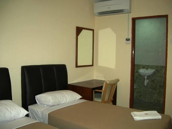 Hotel Surya Palace กัวลาลัมเปอร์ ภายนอก รูปภาพ